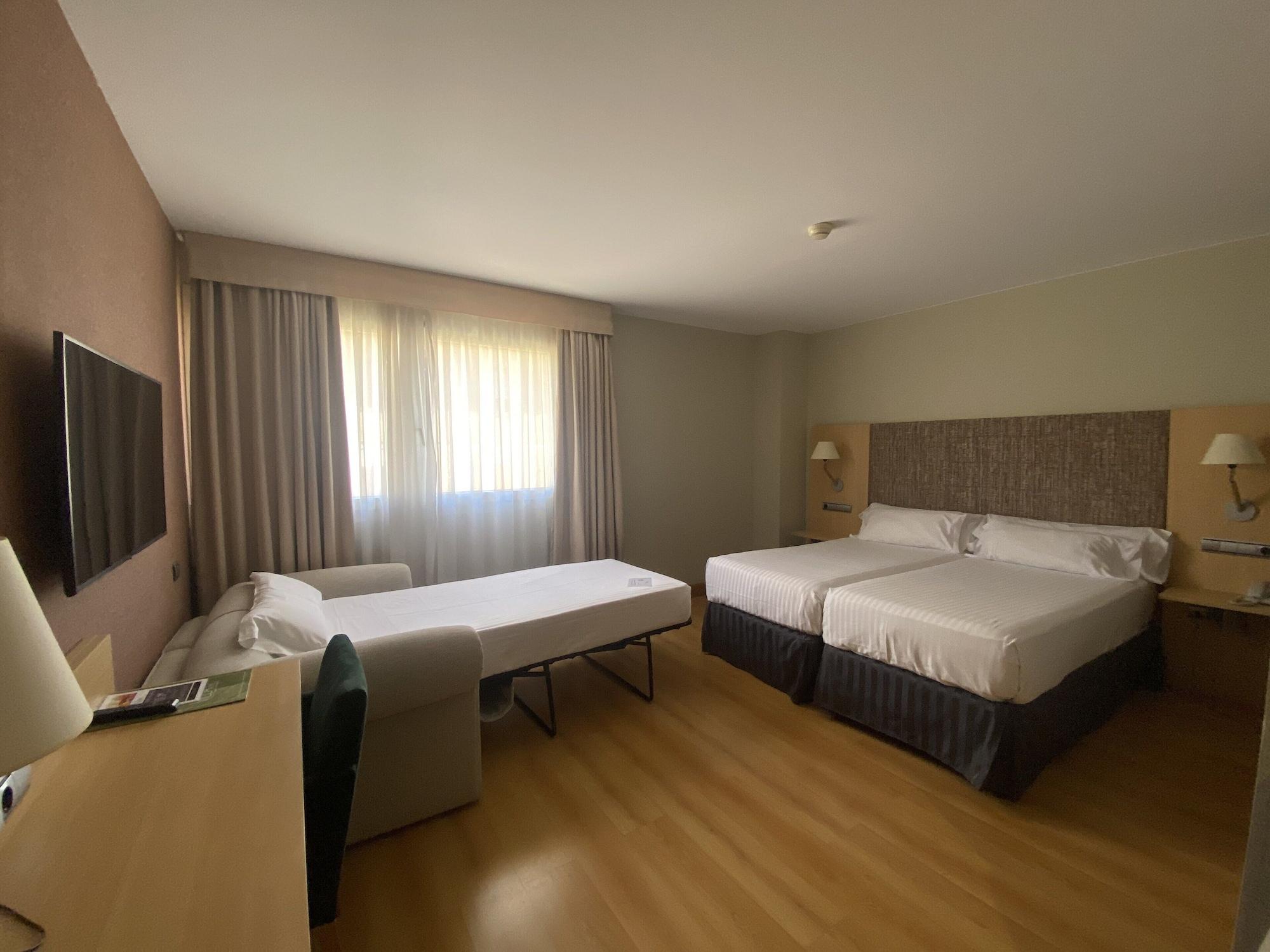 U Hotel Villa-Goma Saragossa Zewnętrze zdjęcie